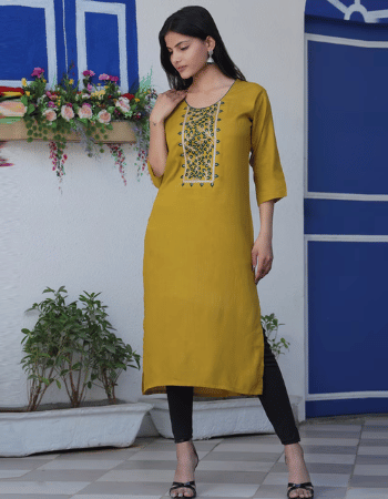 Green Embroidered Straight Kurta