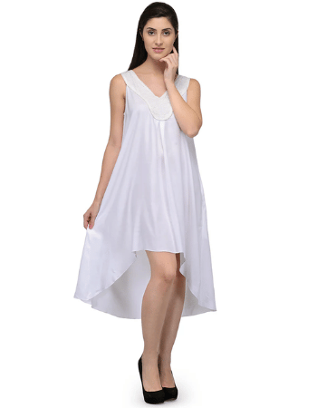 Lace Detailed V-Neck Solid Nighty