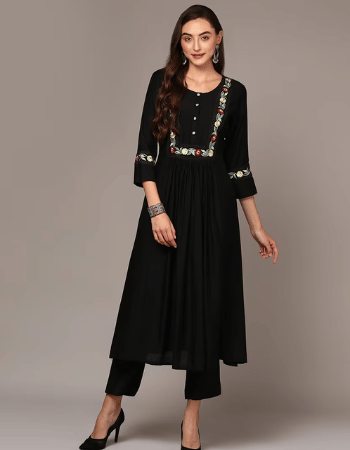 Women Black Round Neck A-Line Kurta